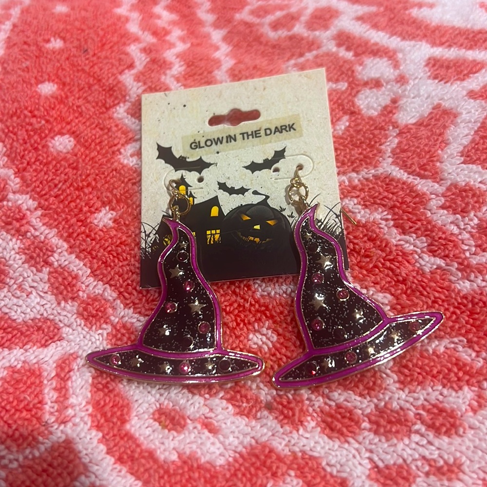 NWT Halloween Witch Hat Earrings Glow Dark
